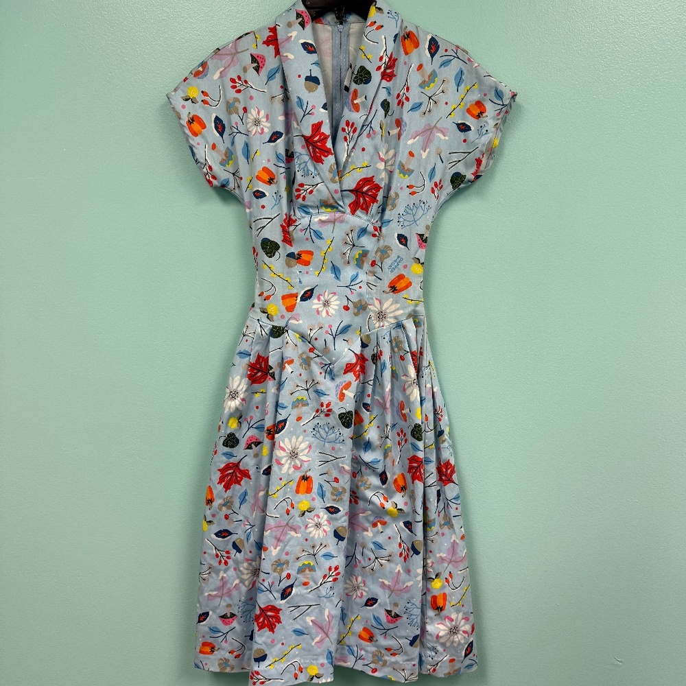 Retro 50’s Style Dapper Day Floral Light Blue Midi Dress with Cap Sleeves